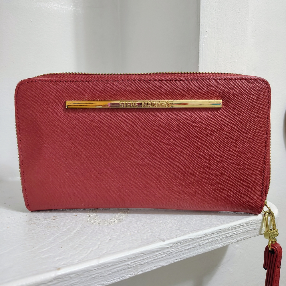 Steve Madden Red Wristlet Clutch. Wallet